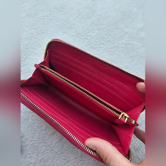 Prada Quilting Wallet - Picture 9 of 15